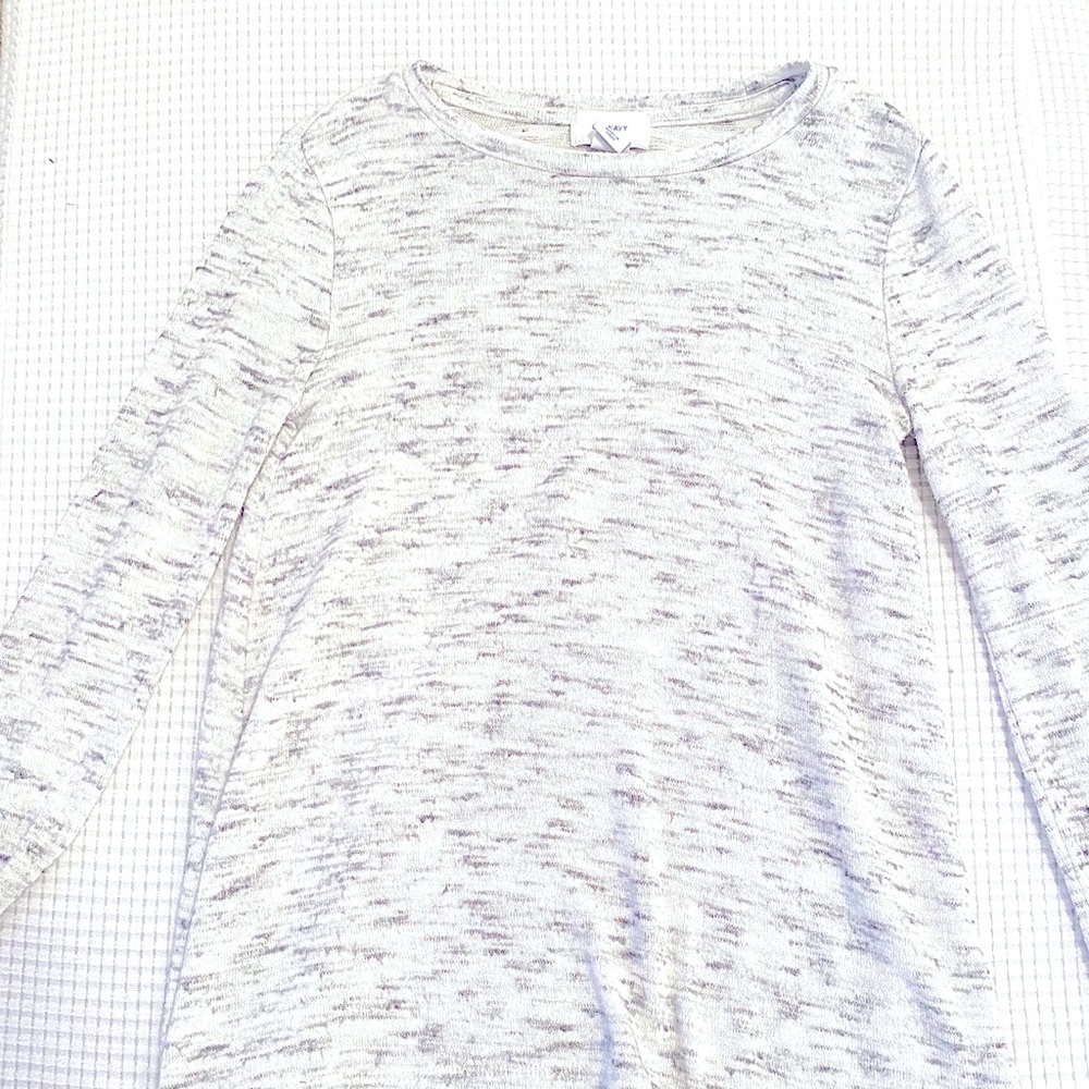 White Old Navy Long Sleeve